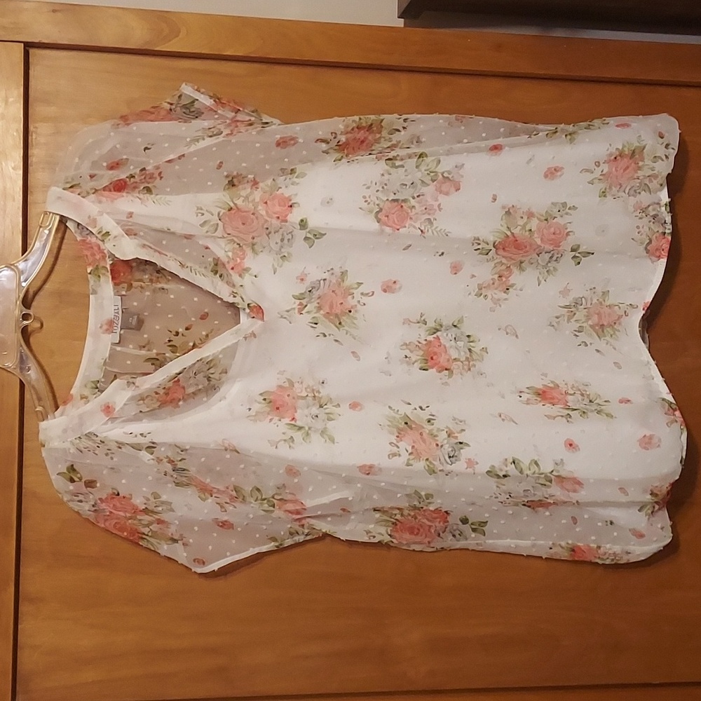 Lane Bryant Roz & Ali short sleeve flowered blouse w/ tank top. 2X